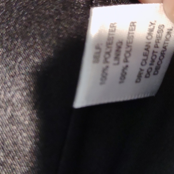 Black Formal/Cocktail Dress by White House Black Market. Size 0 - Picture 9 of 9